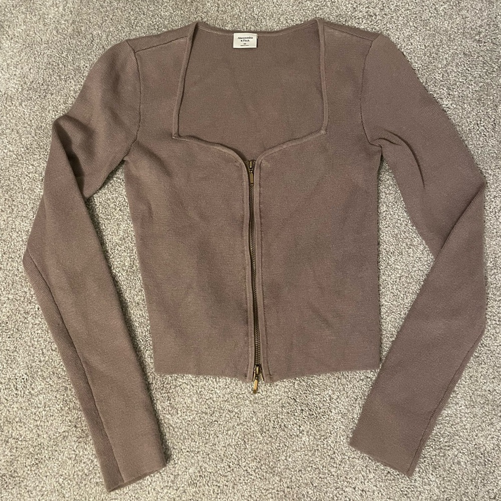 Cropped Zippered Sweater
